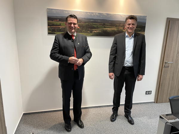 Neuer Schulleiter der FOS/BOS Schwandorf zu Besuch bei Landrat Thomas Ebeling
